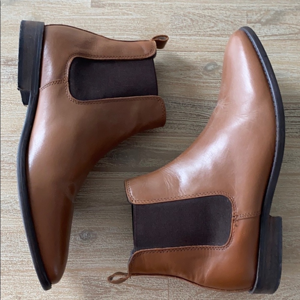 Banana Republic Louis Cognac Leather Chelsea Boots